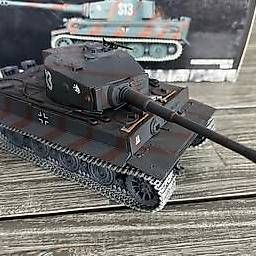 Minichamps Kit di modellismo & Modellini statici: Tiger 1 Minichamps Panzer – Usato da Faulensee venduto da Neubi71 1