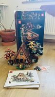 A frame cabin LEGO