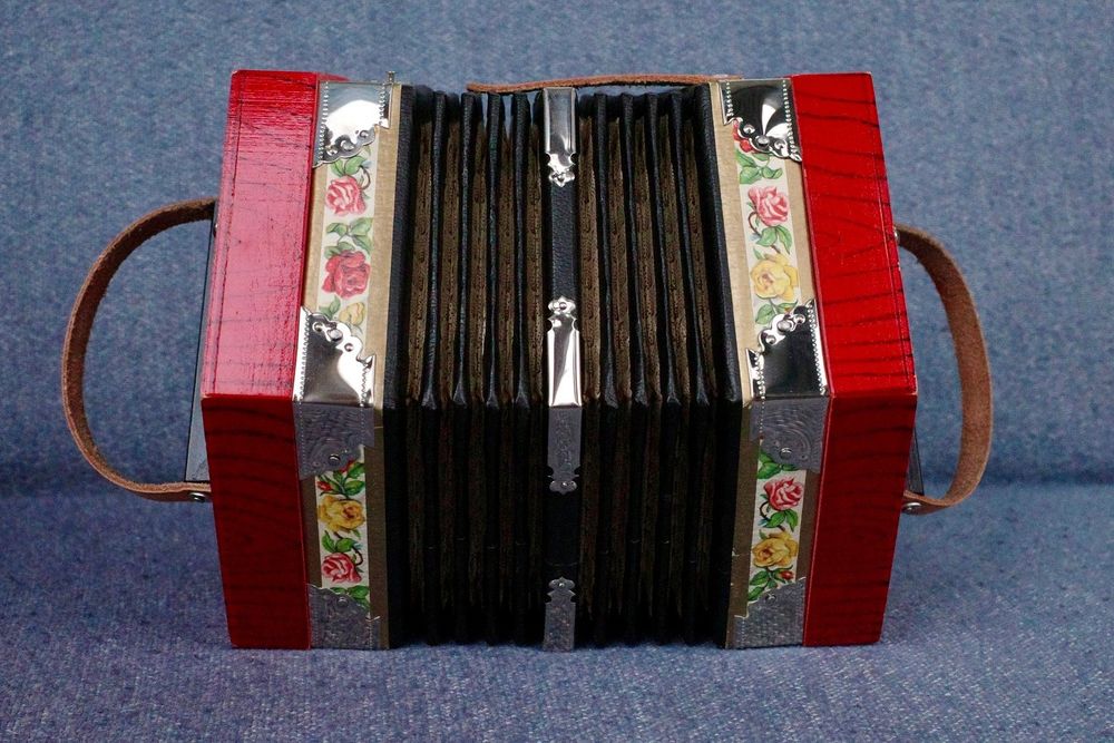 Concertina 20 Keys Harmonica vintage Kaufen auf Ricardo