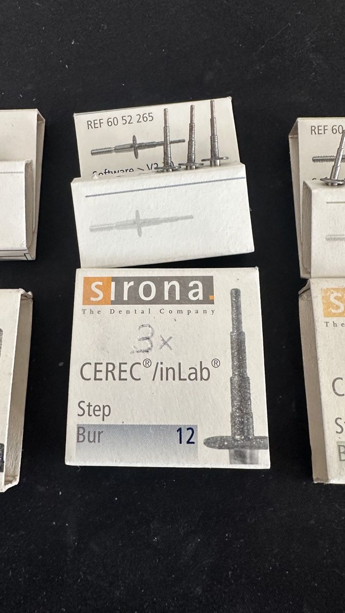 Dentsply Sirona Attrezzature mediche: fraises cerec sirona – Nuovo e nell'imballaggio originale da Morges venduto da kikique 2