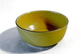 Ockerfarbene RÖSSLER Schüssel 17 cm. guter Zustand, um 1965