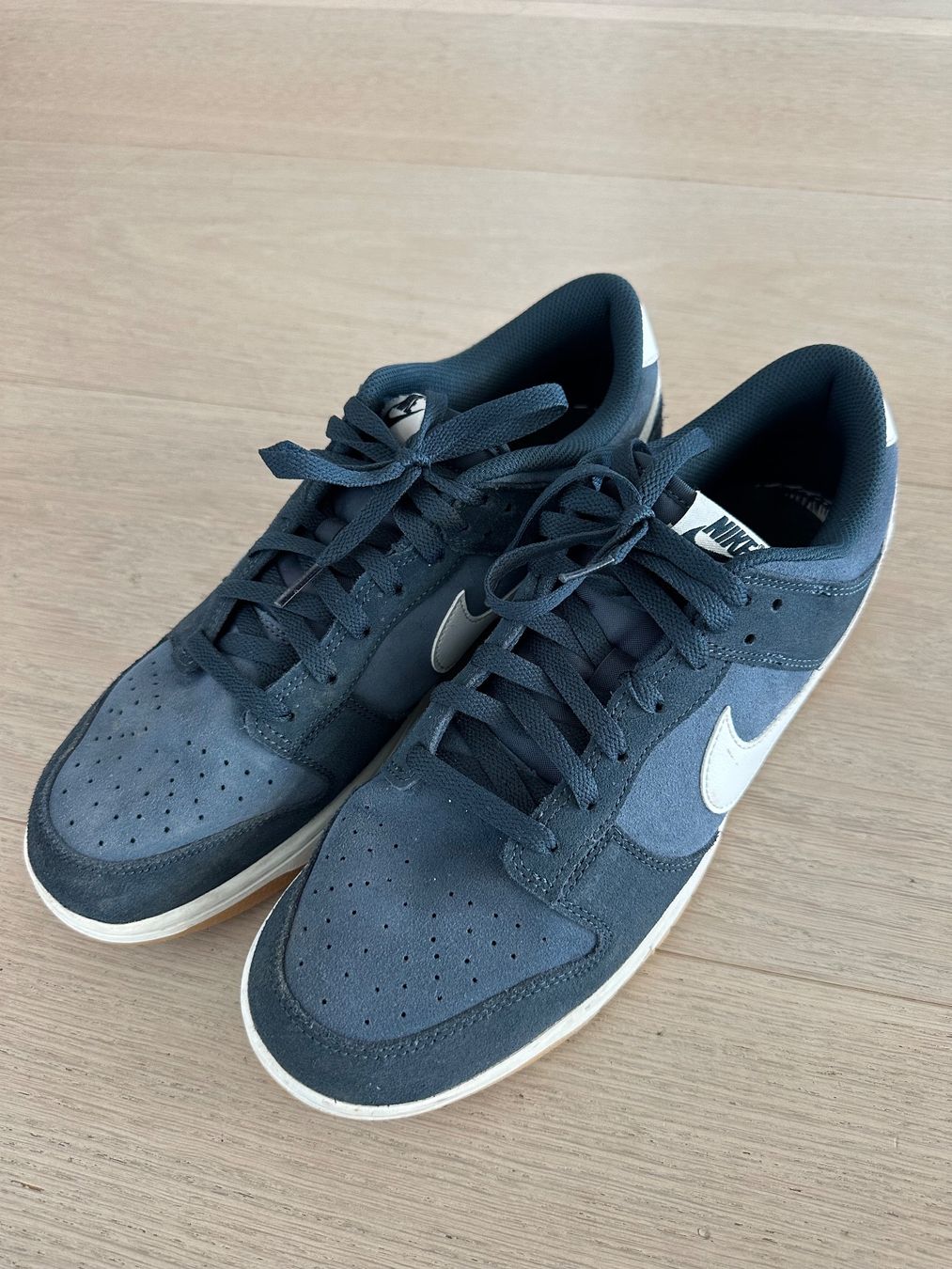 Nike Scarpe da uomo: Nike Dunk low retro dunkelblau Gr. 46 – Usato da Dietlikon venduto da LASSIVA