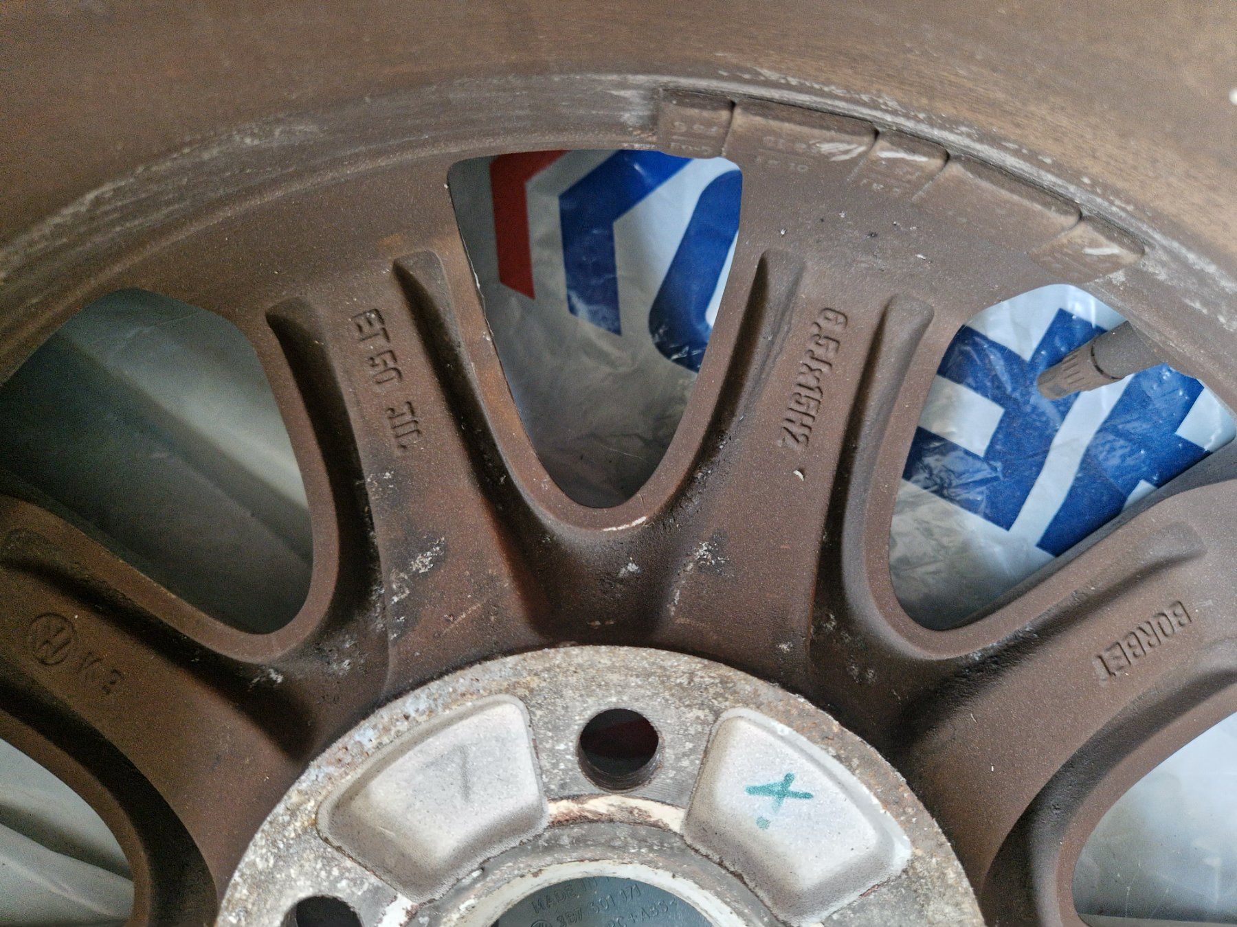 Volkswagen Pneumatici & Ruote complete: ALURÄDER VW GOLF 5 – Usato da Frauenfeld venduto da dragon1000 2
