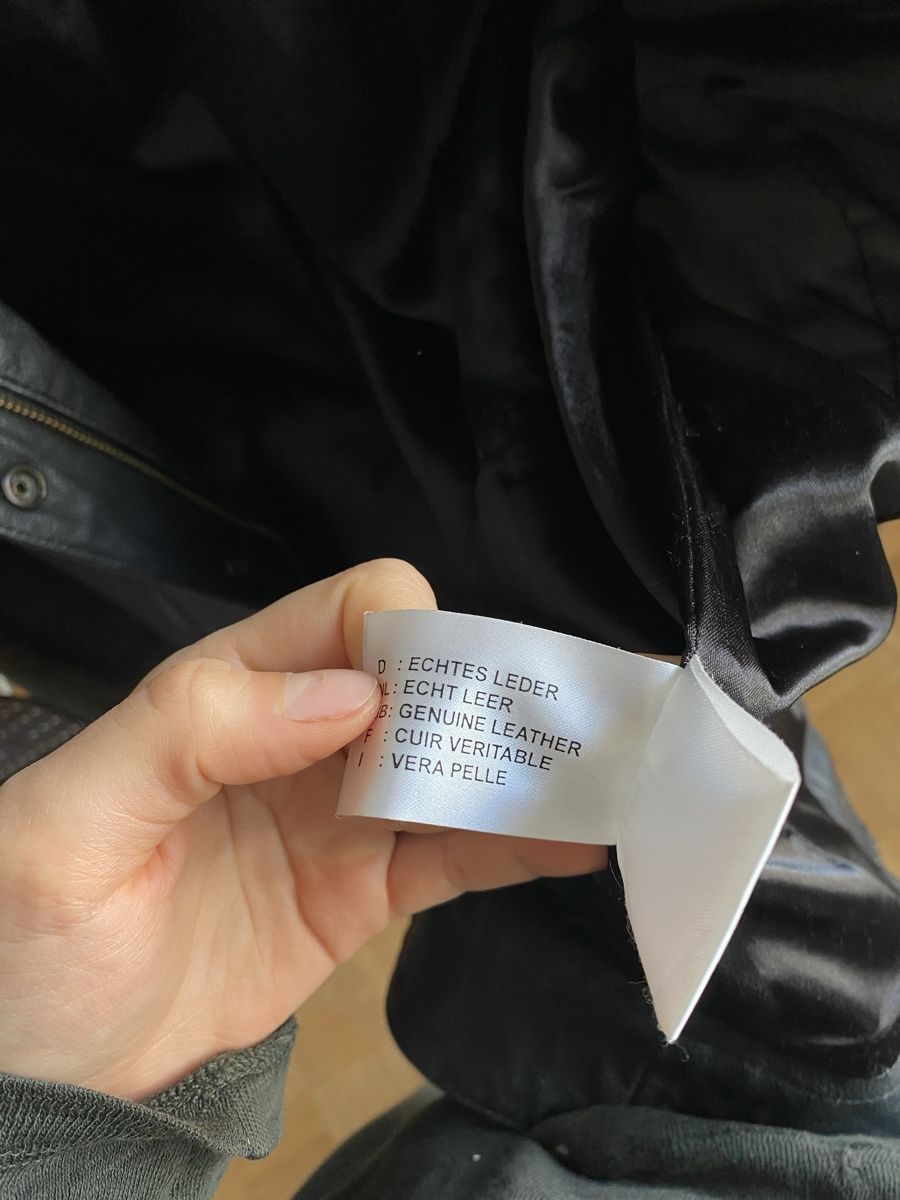 Giacche: black leather jacket – Usato da Zürich venduto da slrsu 5