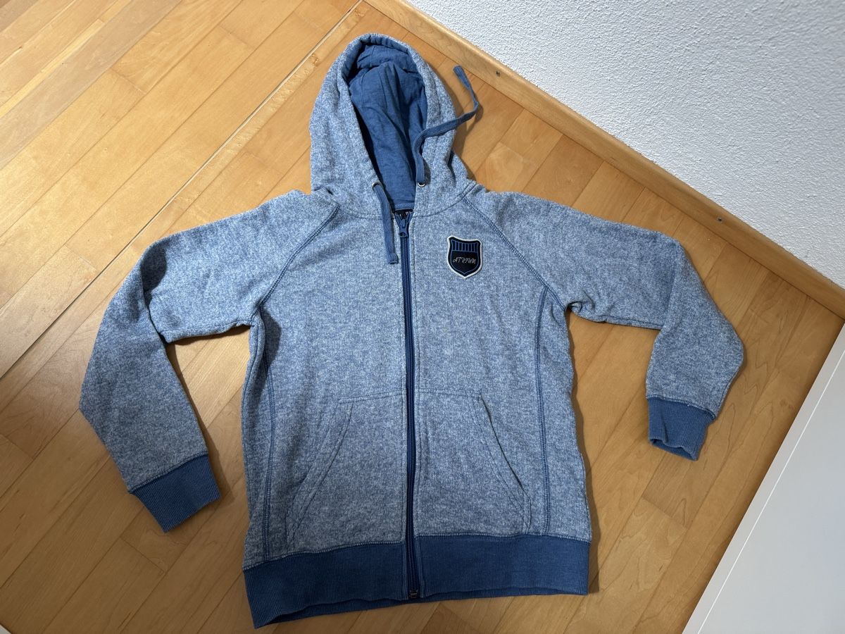 Pulls et sweat-shirts: Pullover blau, Gr. 152 – D'occasion à Uster par Niamgro