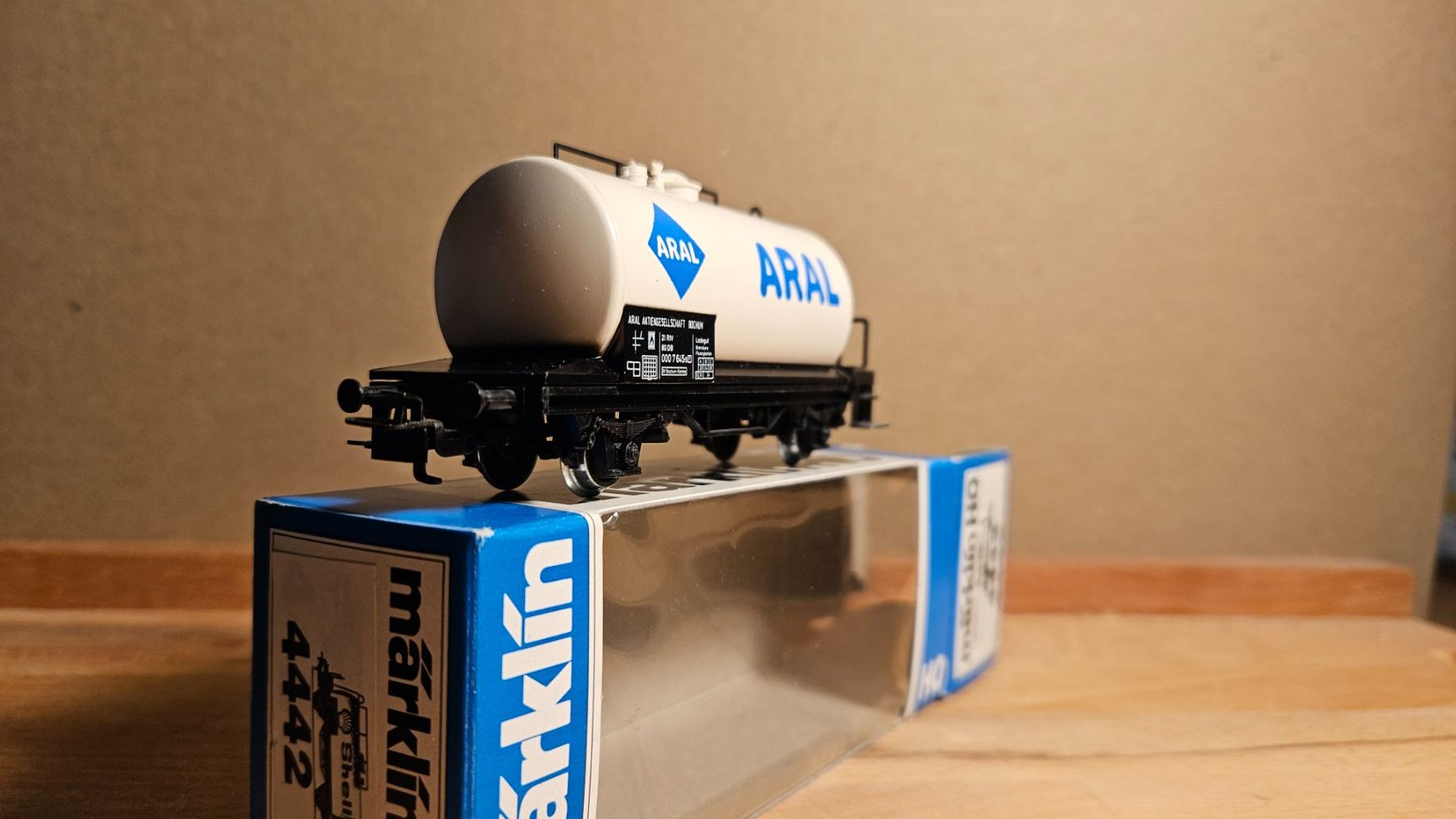 Märklin Modelleisenbahnen: Märklin H0 Kesselwagen ARAL – Gebraucht aus Brüttelen von frediwellensitich 4