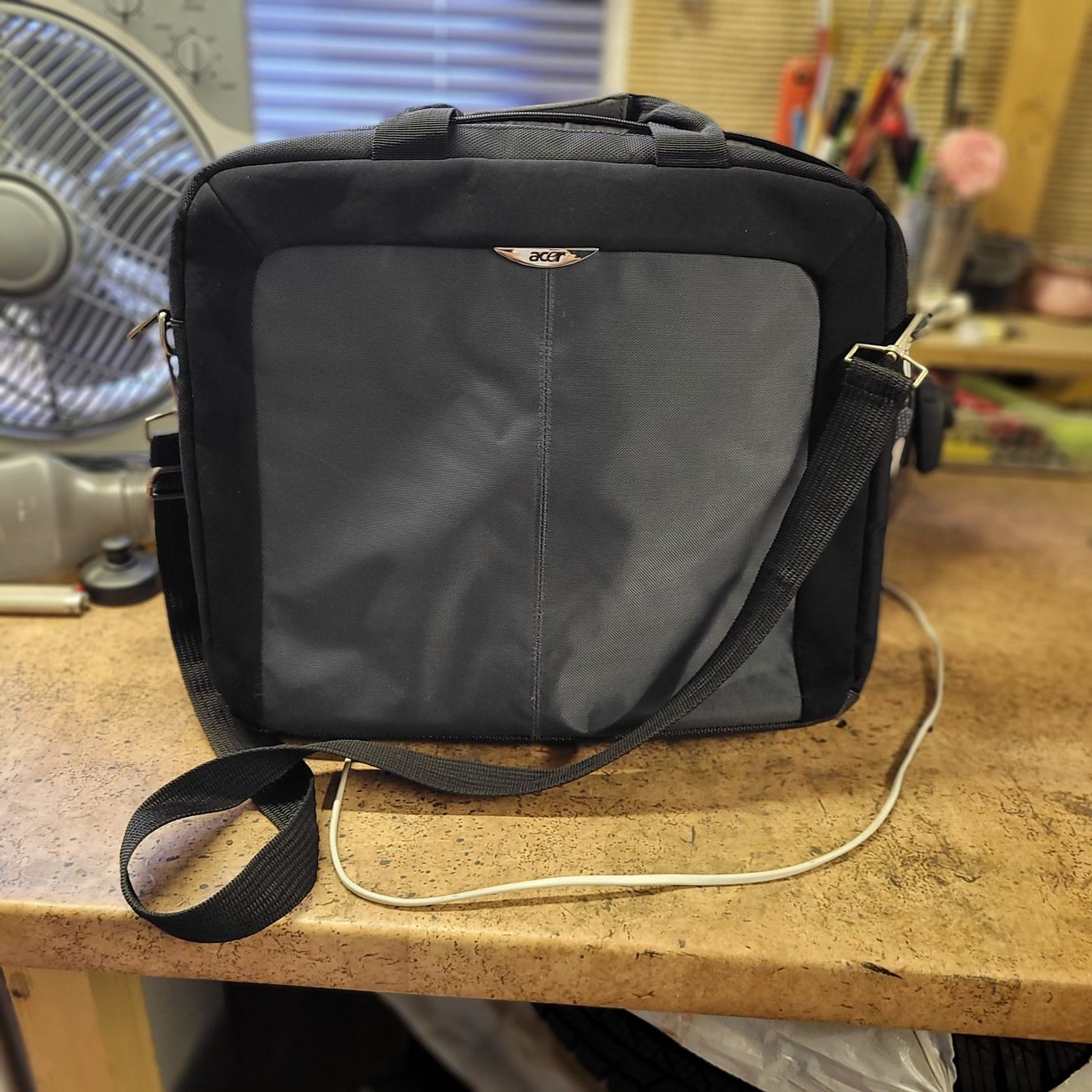 Taschen: Laptoptasche Acer schwarz – Gebraucht aus Grône von Gronibar