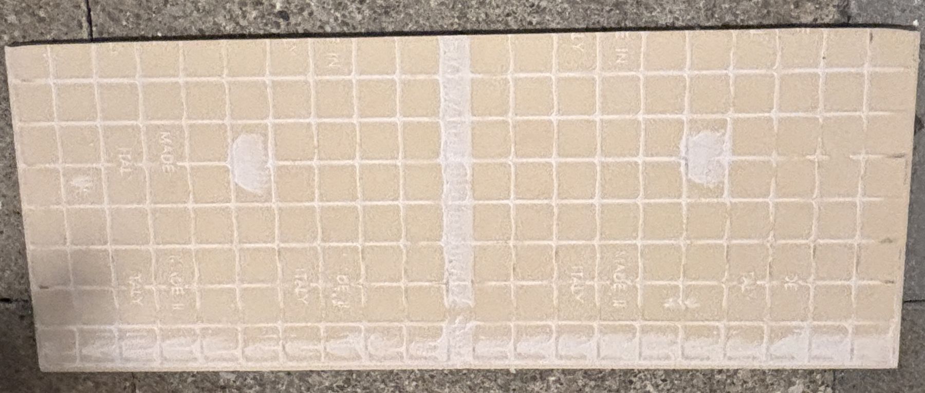 Rivestimenti per pavimenti: Diverse Keramikfliesen – Usato da Buchs AG venduto da SellAndBuyX 4