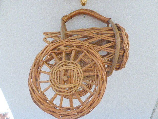 Tutte le decorazioni: Weinflache Halter – Usato da Wädenswil venduto da lok1200