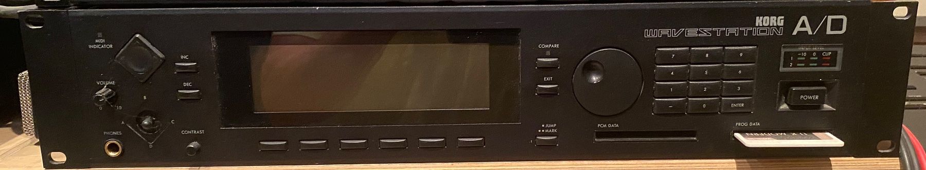 Korg Instruments de musique: Korg Wavestation A/D – D'occasion à Kollbrunn par Roman2995