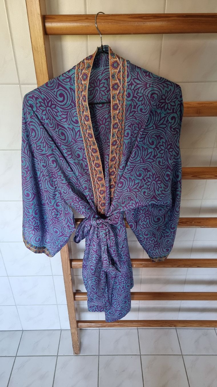 Kimono: kimono Nomadroses – Usato da Les Breuleux venduto da Mily1991 5