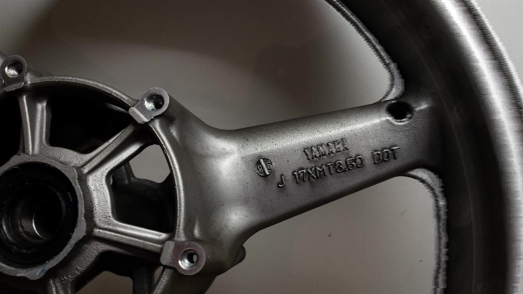 Yamaha Felgen: Felgen für Yamaha YZF R1 – Gebraucht aus Kölliken von motoleu 6