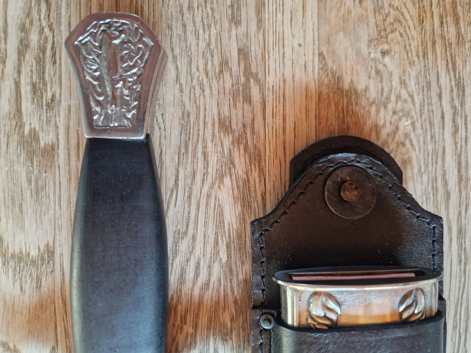Accessori: Dolch Arkansas mit Scheide – Nuovo e nell'imballaggio originale da Herisau venduto da fromhere 1