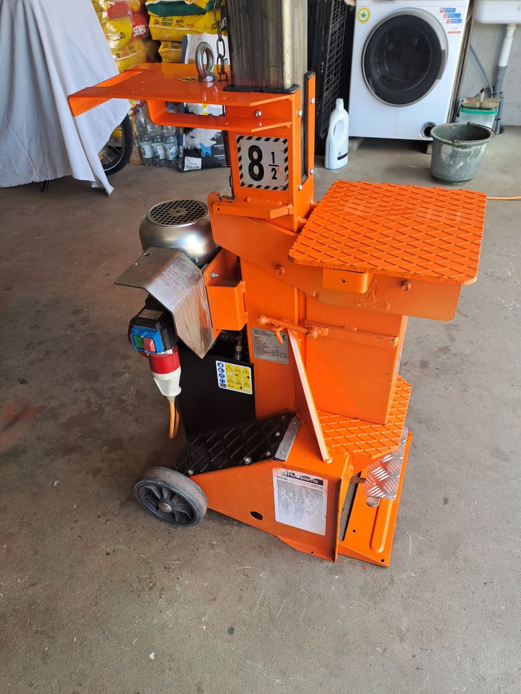 Tutte le macchine: Holzspalter Husqvarna – Usato da Grossdietwil venduto da Appaloosa
