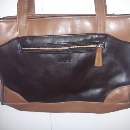 Elegante Zanotti Handtasche aus Lederimitat in Braun Topt...