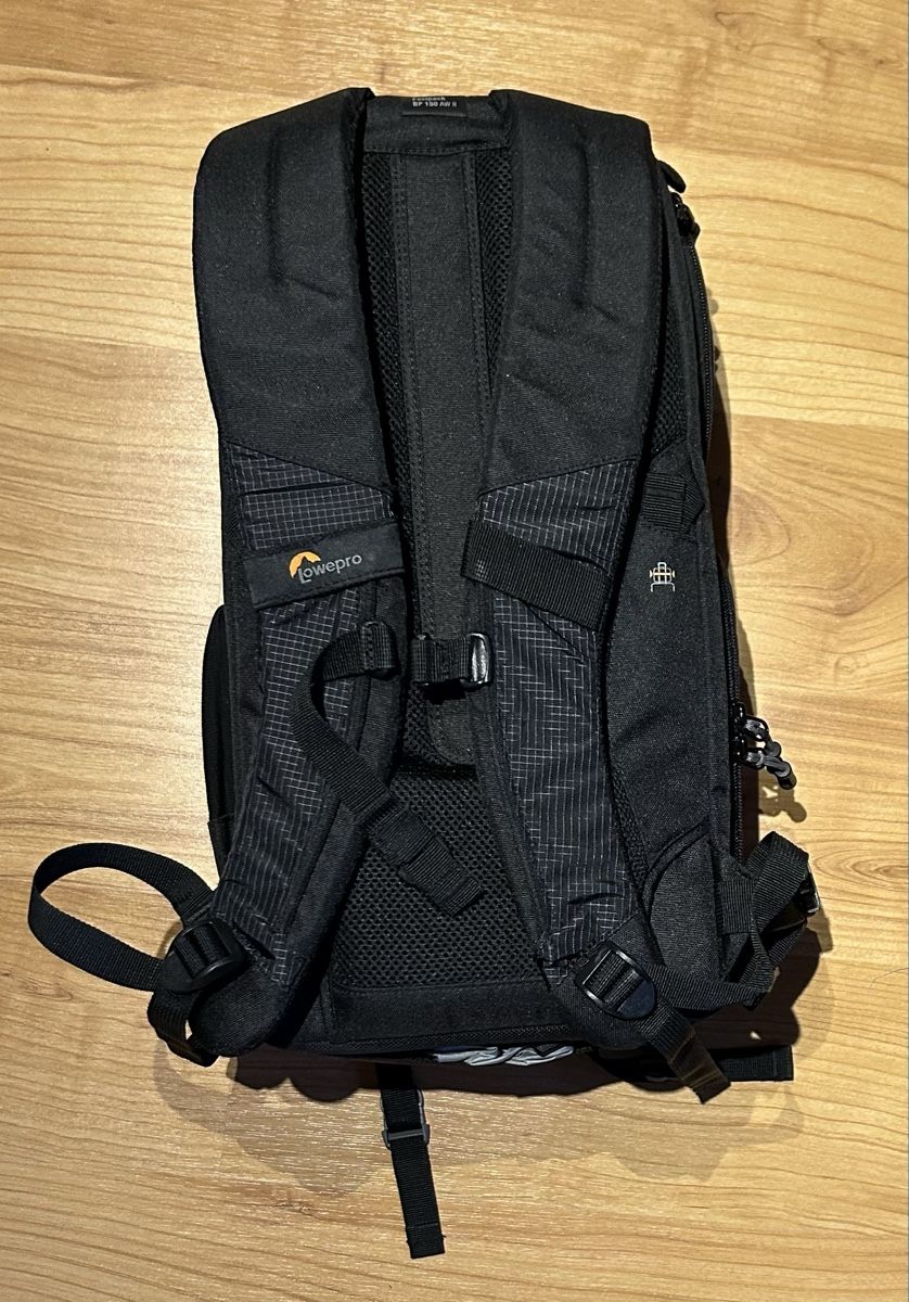 Lowepro Zaini: Lowepro Fastback BP 150 AW II – Nuovo (secondo la descrizione) da Linden venduto da stuckijana 2