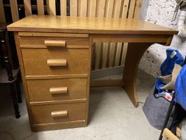 Vintage Holz Schreibtisch / Bürotisch