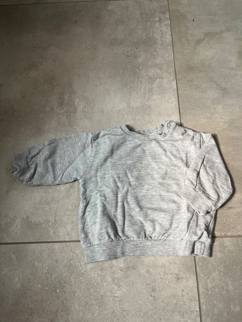 H&M Pullover & Sweatshirts: H&M,Pulli, Sweatshirt, Pullover grau, Gr. 68, w. Neu – Gebraucht aus Mollis von Miss_Dresses 1