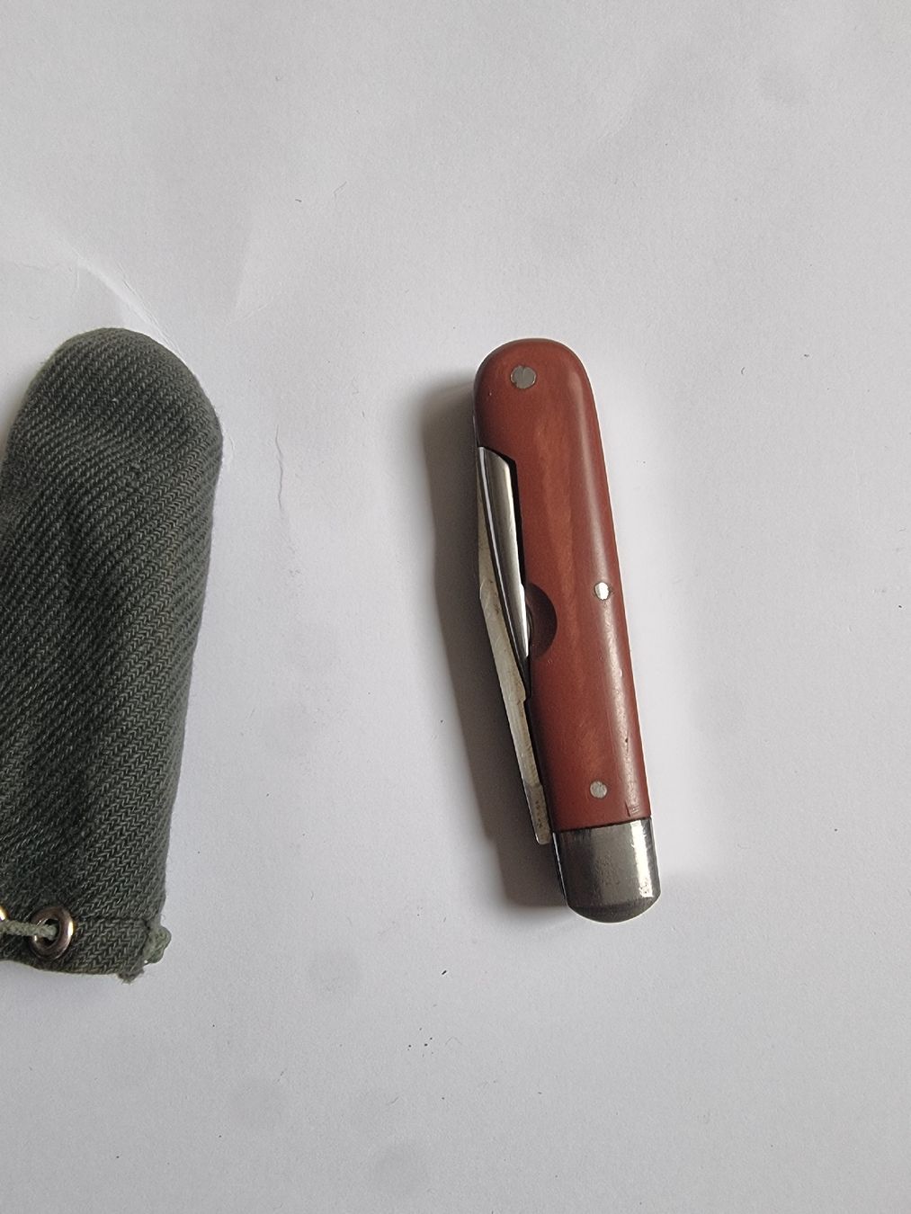 Schweizer Armee Coltelli tascabile: Elsaener Schweizer Offiziersmesser mit Hülle – Usato da Olten venduto da Mezopotamya 1