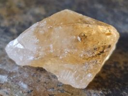 9 gr. Citrin zitrin gebrannter Amethyst tolle Farbenpracht