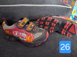 Turnschuh leuchtend 26
