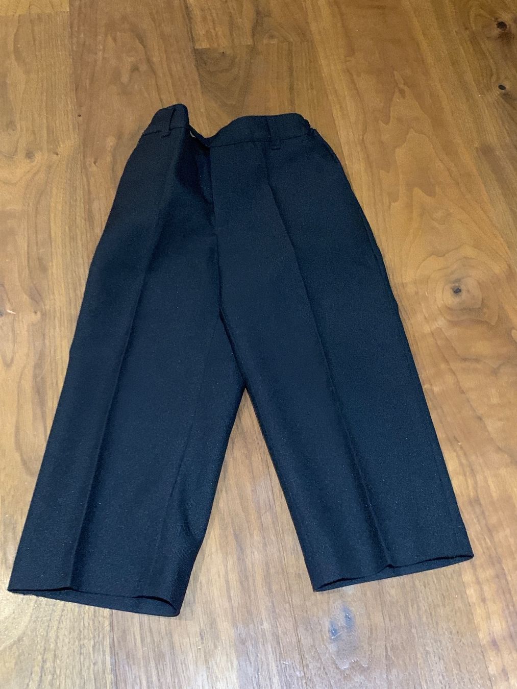 Pantalons: Hose elegant Grösse 98 – D'occasion à Eschenbach SG par claudrup77