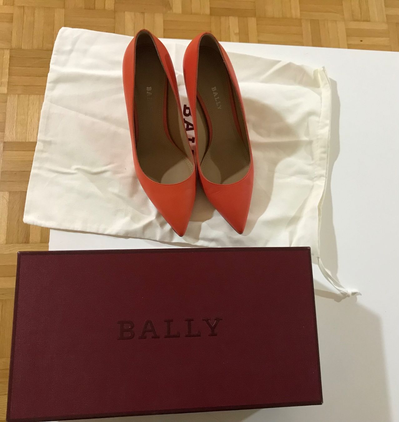 Scarpe da donna: Bally Pumps Gr.37 Neu, Coral Farbe – Nuovo e nell'imballaggio originale da Buchs ZH venduto da baagii 2