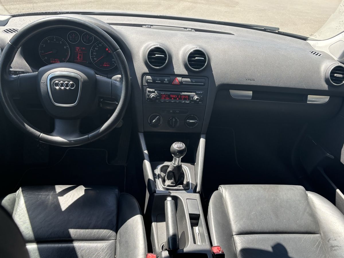 Audi Automobili: Audi A3 3.2 VR6 Handschalter, Ab MFK – Usato da Limpach venduto da NLA1939 8