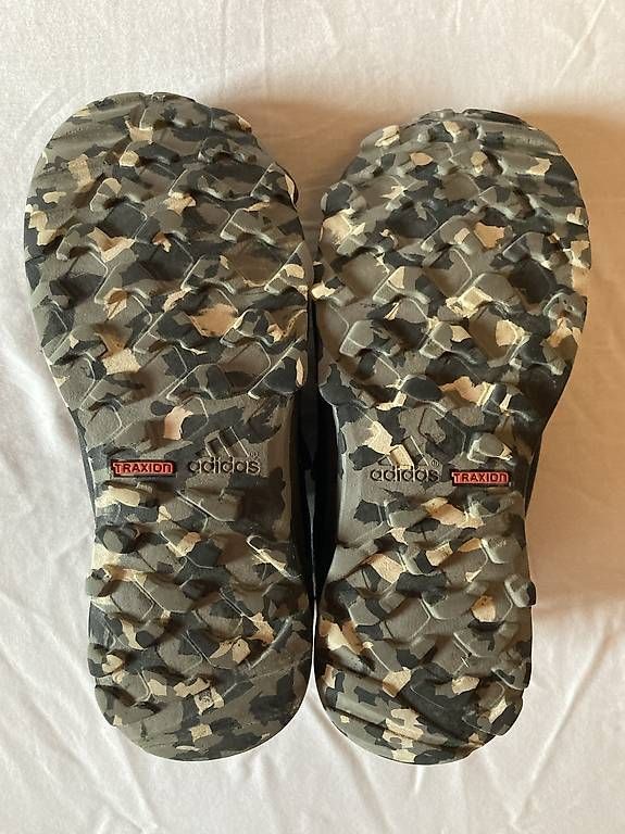 Schuhe für Jungen: Adidas Terrex 32 – Gebraucht aus Haldenstein von meladin 2