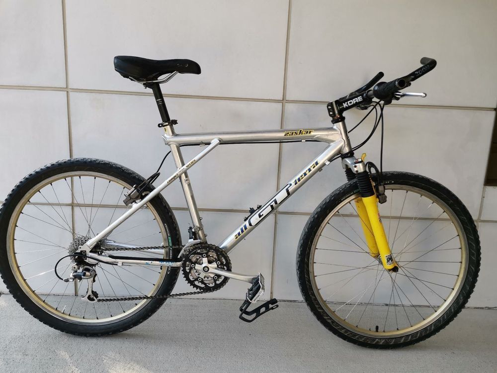 1995 store gt avalanche