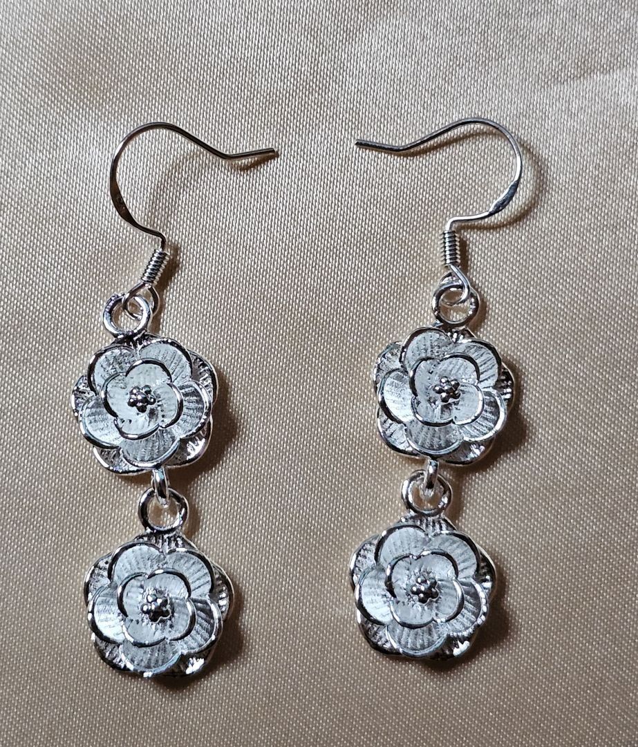 Orecchini pendenti & Orecchini a lobo: Elegante Ohrringe, 925 versilbert – Nuovo (secondo la descrizione) da Grenchen venduto da maretop 1