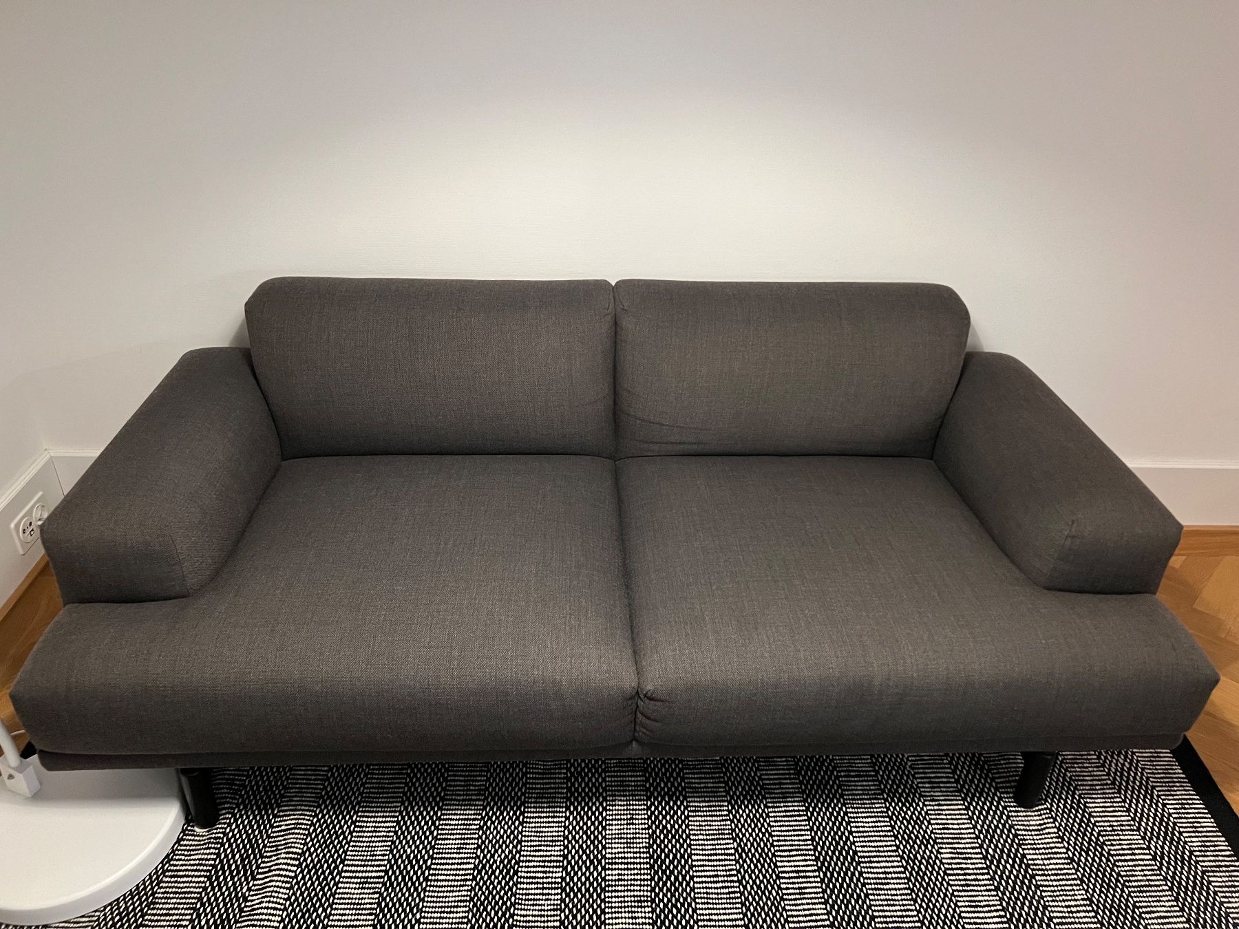 Divani: Zeitloses Designersofa in dunkelgrau – Usato da Zürich venduto da mar_98ft
