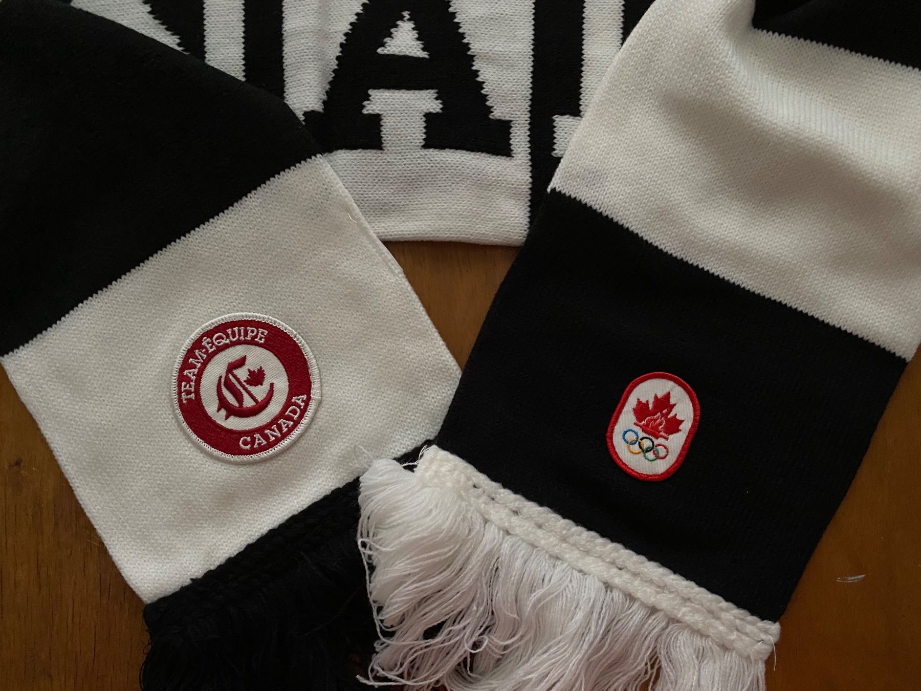 Foulard & Sciarpe: Team Canada Olympia Fanschal – Nuovo e nell'imballaggio originale da Rorbas venduto da tun_m7fz 1