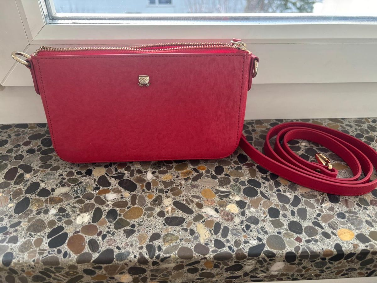 Navyboot Borse da donna: Navyboot  Schultertasche Mini rot – Nuovo (secondo la descrizione) da Erlenbach ZH venduto da OD15 1