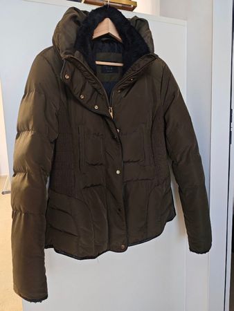 Zara Basic olive green jacket with faux fur collar 💚