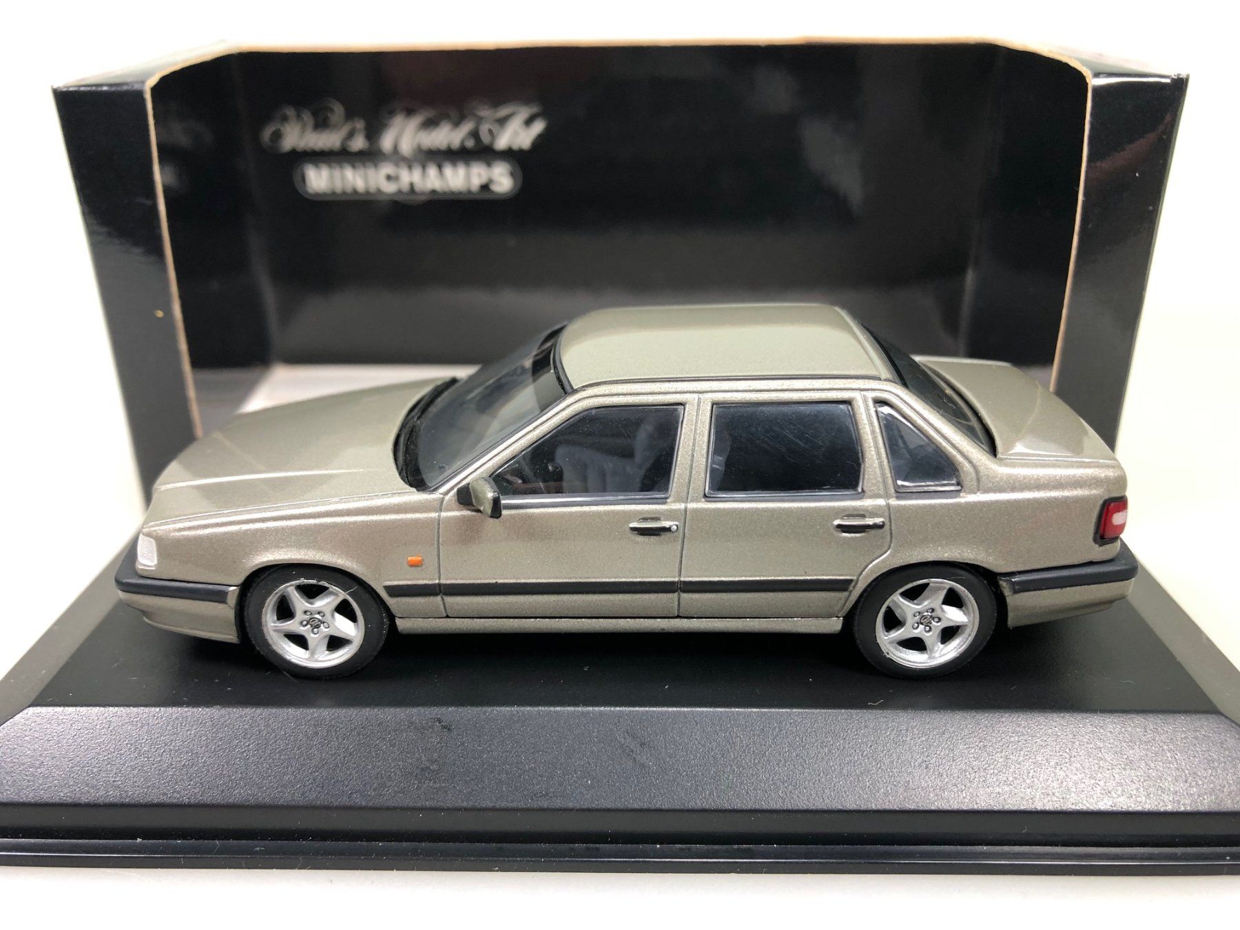 Volvo Modellini d'auto: Volvo 850 - Minichamps - 1:43 – Usato da Widen venduto da Himan 2