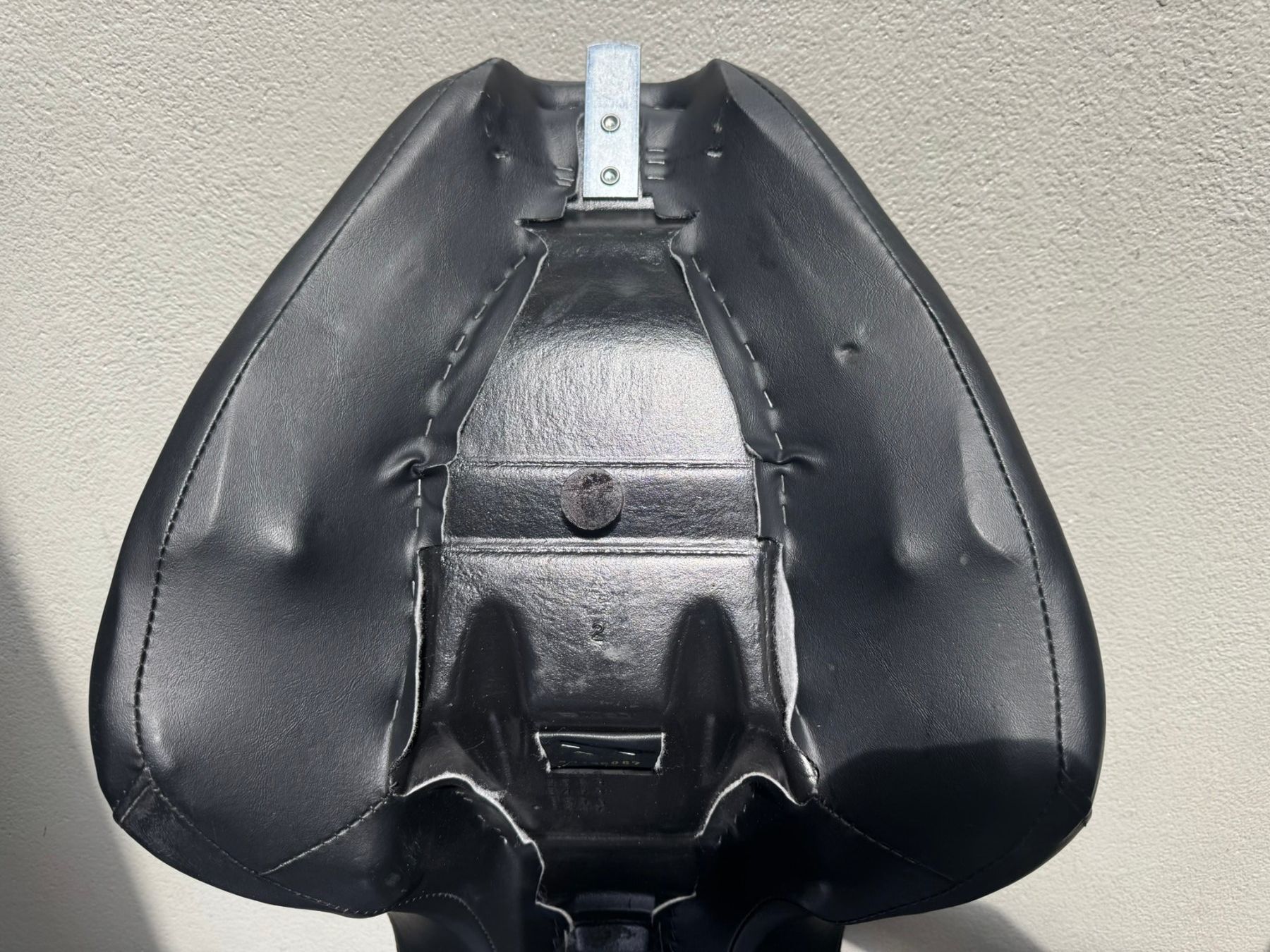 Harley-Davidson Tutti i ricambio per moto: Harley Davidson Sundowner Seat FXS – Usato da Mönchaltorf venduto da Speedy453 4