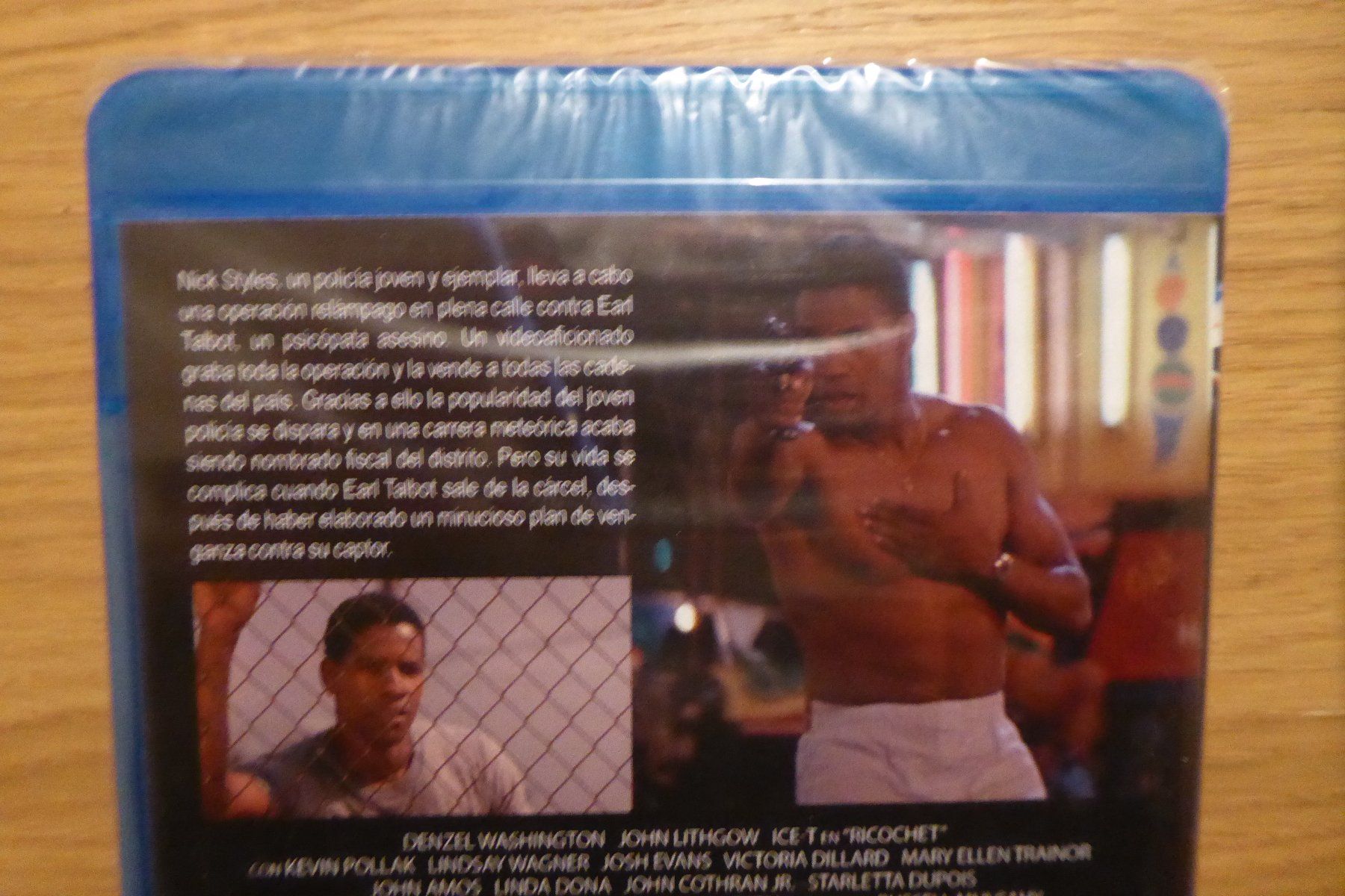 Tutti i DVDs: Bluray Ricochet Spanien Import mit deutscher Tonspur uncut – Nuovo e nell'imballaggio originale da Allschwil venduto da Summelsarium 2