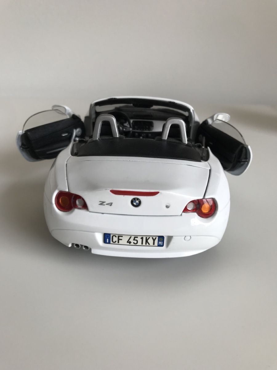 Bburago Modellini d'auto: Bburago 1:18 BMW Z4 – Usato da Meilen venduto da Exclusive00 4