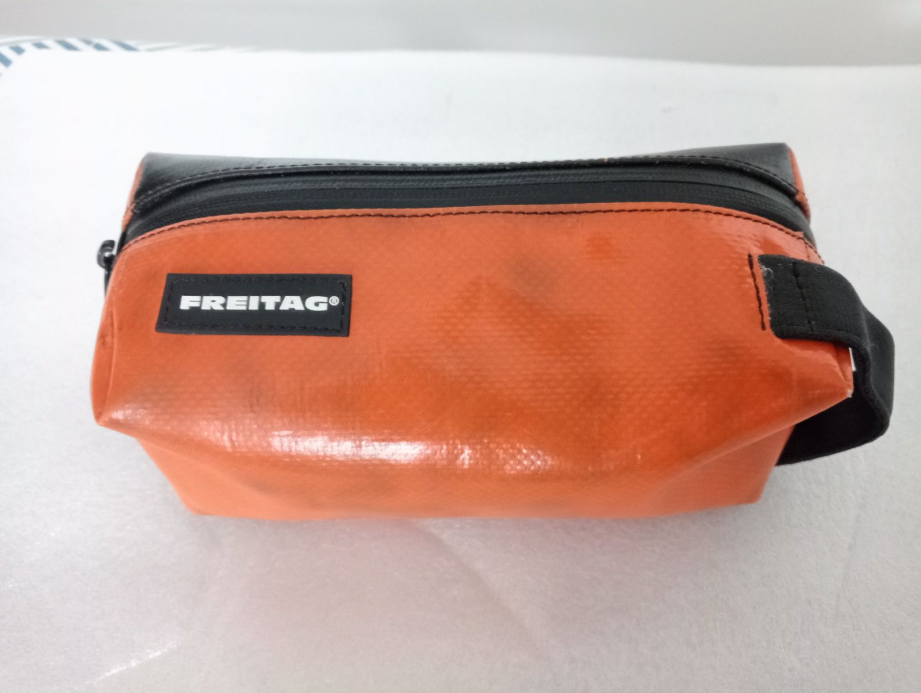 Freitag Custodie per cosmetici: Freitag Necessaire, Orange 🍊 Farbe – Usato da Zürich venduto da sendbad