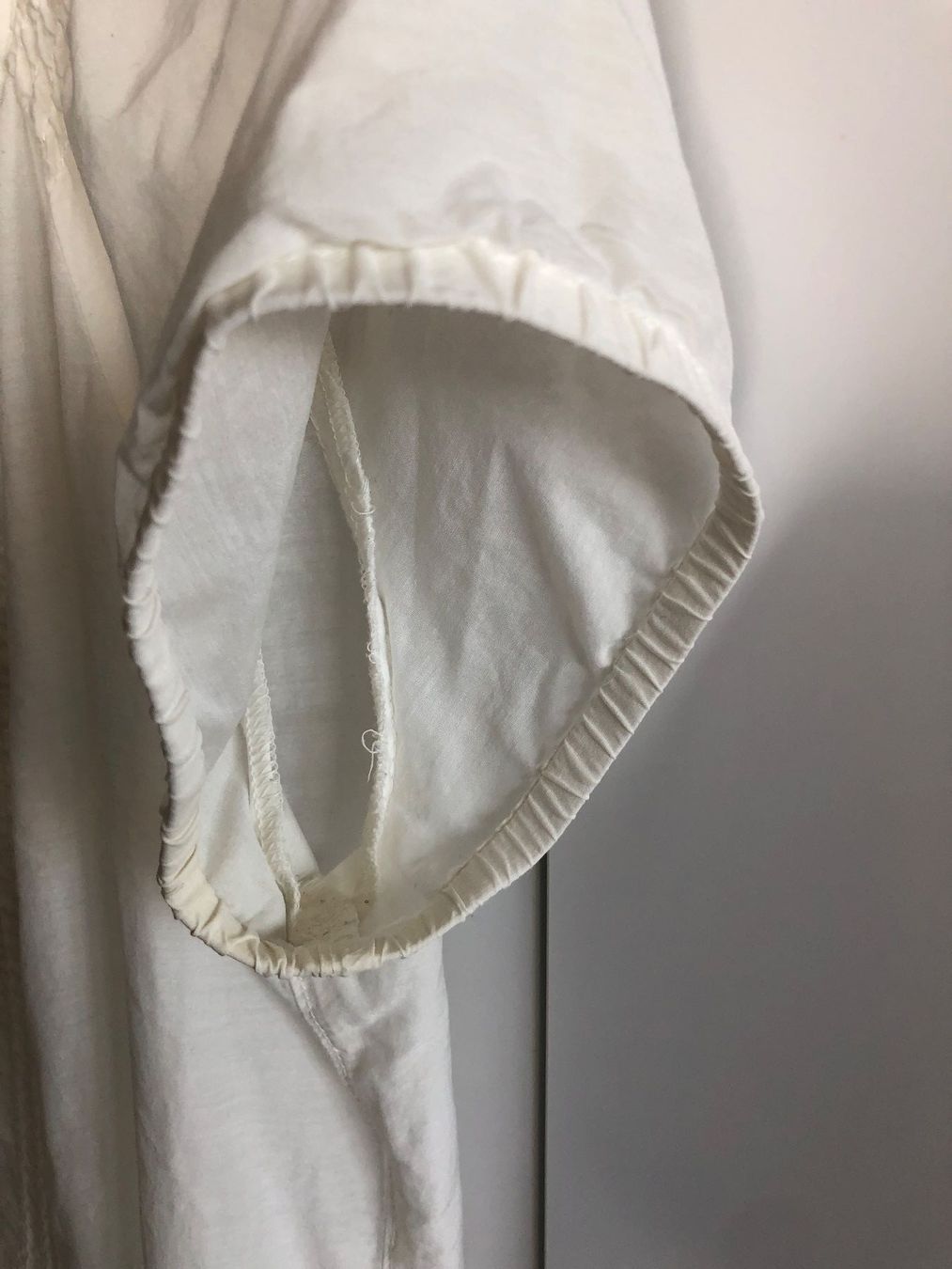 Esprit Camicette: Luftiges Blüsli mit Seide von ESPRIT, Gr. 34 – Usato da Wettswil venduto da paradores 3