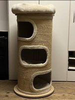 Grosser Kratzbaum - Tonne mit Höhlen, beige