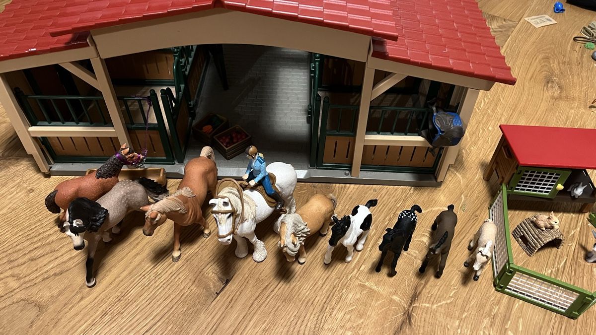 Schleich Giocattoli: Grosser Schleich Pferdestall – Usato da Stans venduto da Baba2011 4