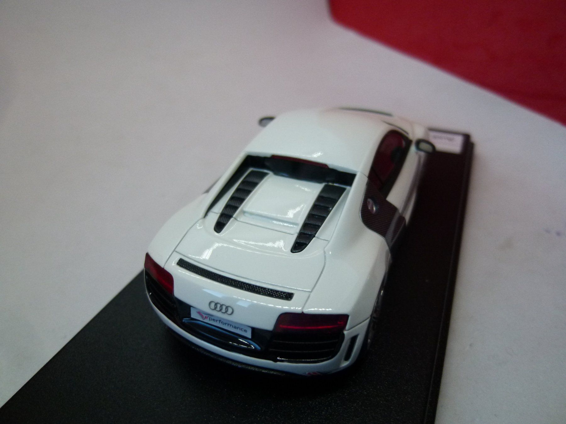 Audi Modellini d'auto: Audi R8 e-performance - Concept !!! LookSmart - Rarität – Usato da Reiden venduto da Aston2 2