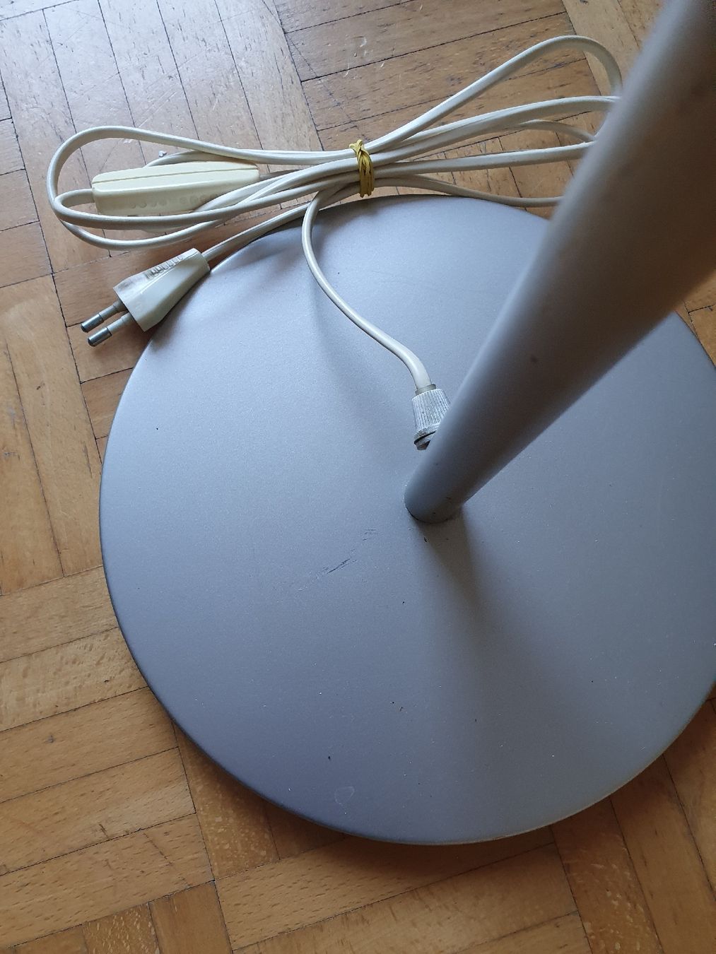 Lampade: Retro Lampenständer Metall – Usato da Luzern venduto da carmona. 2
