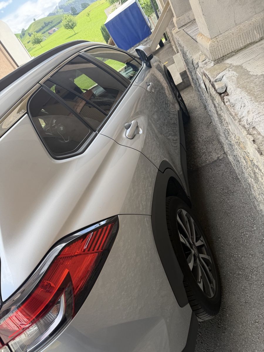 Toyota Automobili: Toyota Corolla Cross Trend – Usato da Kriens venduto da anj_h59f 2