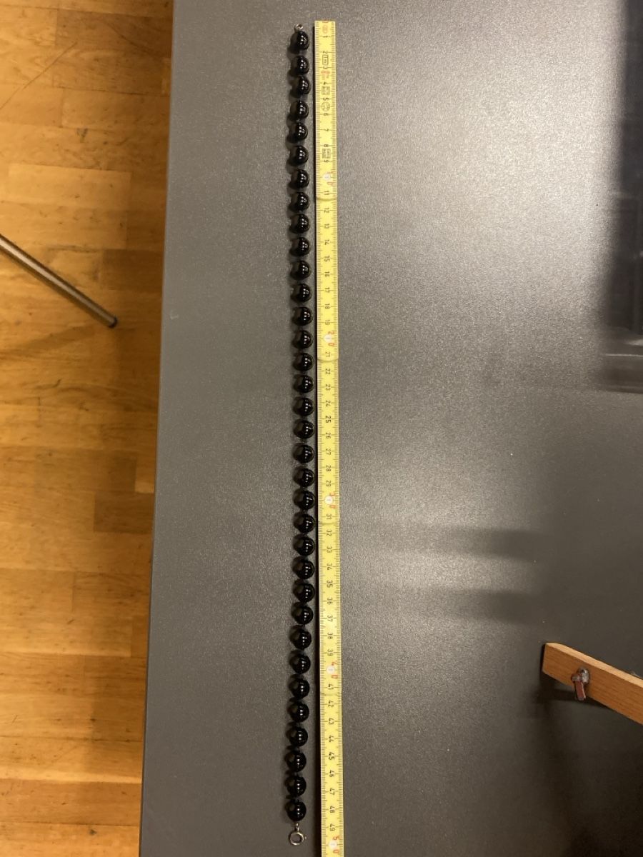 Ketten: Halskette - Schwarzer Stein - 50 cm – Gebraucht aus Dübendorf von Montclair 2