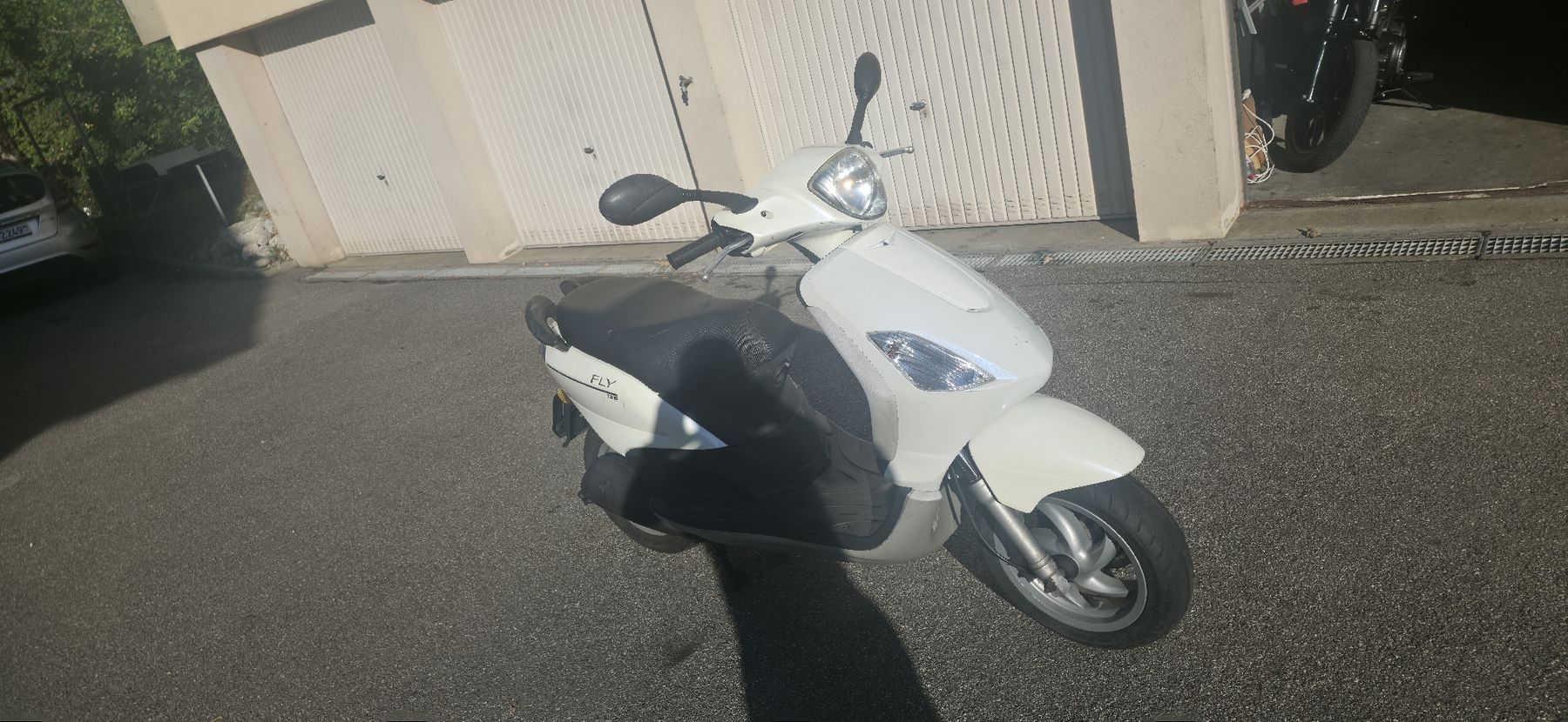 Piaggio Scooters: Piaggio fly 125 – D'occasion à Grenchen par Gregor.49 2