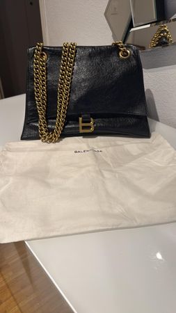 Sac à main Balenciaga cuir noir avec chaîne