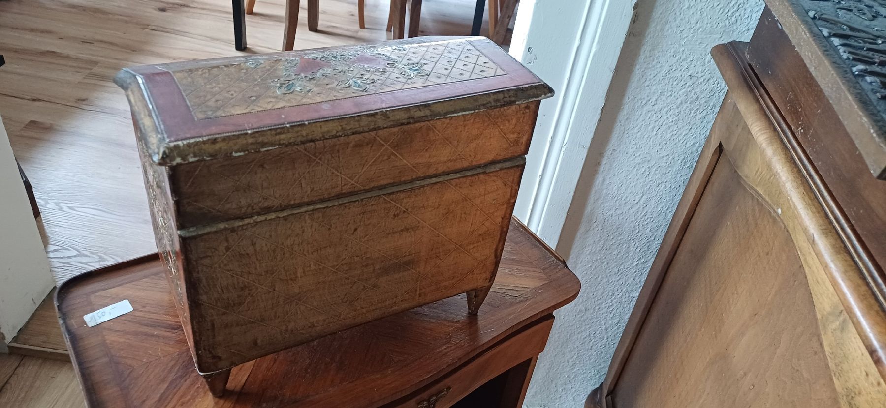 Cassapanche: Alte Florentiner Schmuckschatulle – Usato da Flawil venduto da Pinkmalibu 4